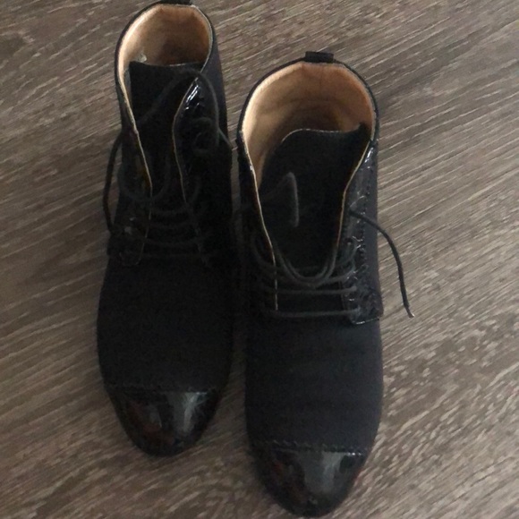 Lace up boots, leather and textile, 1 inch heel - Picture 2 of 3